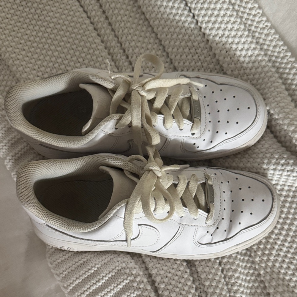 Nike Air Force White Sneakers